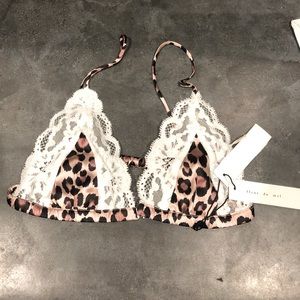 Fleur De Mal SZ Medium Lace and silk bra/ bralette